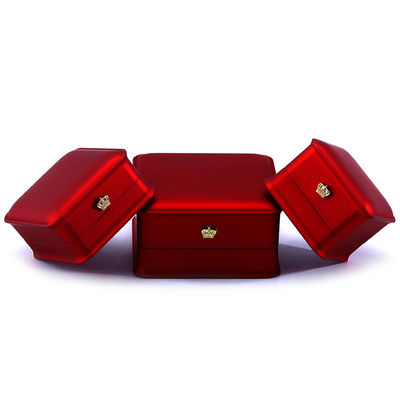Pakiet biżuterii Hanhong Custom Luxury Crown LED Box dla bransoletek Naszyjników i Pierścieni