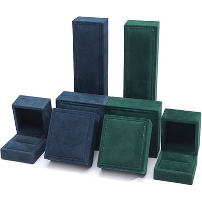 kupować Zamówione pudełko biżuterii z ciemnego aksamitówki do luksusowych naszyjników kolczyków bransoletki pierścionek 9*9*4cm online manufacture