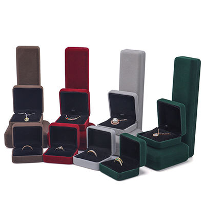 Hanhong Embossed Luxury LED Velvet Brown Jewelry Packaging Box Custom Ring Box z światłem