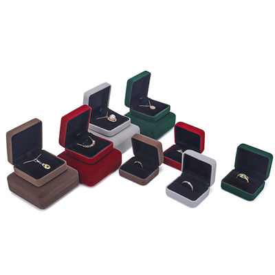 Hanhong Embossed Luxury LED Velvet Brown Jewelry Packaging Box Custom Ring Box z światłem