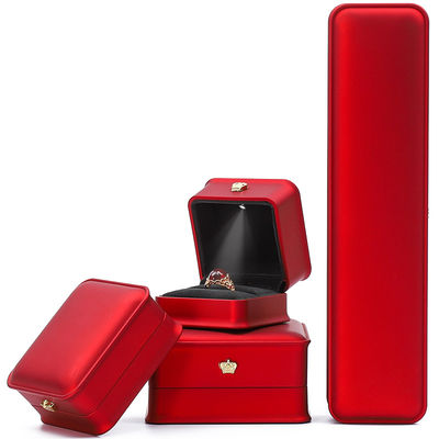 LED Light Czerwony Kolor, Zestawy pudełek biżuterii, pudełka do pakowania biżuterii z logo