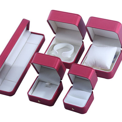 kupować Hanhong Custom Red PU skórzane biżuteria opakowanie pudełko na naszyjnik ślubny kolczyki kolczyki pierścionek online manufacture