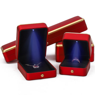 kupować Luxury Red LED Light Up Box biżuterii, pudełka do pakowania biżuterii online manufacture