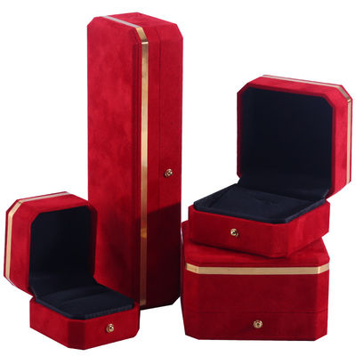 OEM ODM Ręcznie robione pudełko biżuterii Custom logo czerwony aksamit pudełko biżuterii z złotymi krawędziami