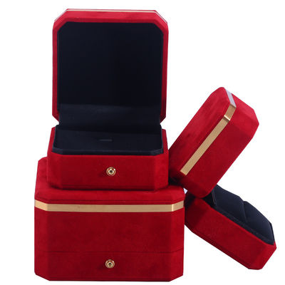 OEM ODM Ręcznie robione pudełko biżuterii Custom logo czerwony aksamit pudełko biżuterii z złotymi krawędziami