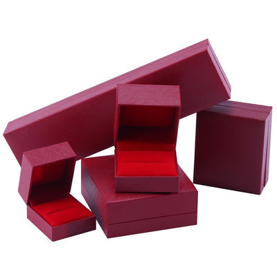 Produkcja hurtowa Luksusowy kwadrat Biżuteria Pudełko personalizowane wysokiej klasy naszyjnik bransoletka kolczyki Pierścień zestaw biżuterii Opakowanie kartonowy papier flip czerwony Biżuteria Pudełko z logo