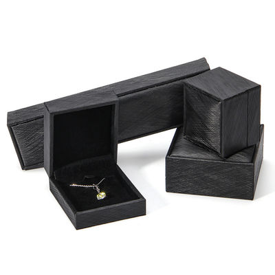 Hanhong 2022 pudełko biżuterii opakowania zestaw PU skórzane biżuterii kaseta z logo Custom wydrukowane ring box