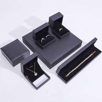 Ręcznie robione ekologiczne kartonowe pudełko na biżuterię w kolorze czarnym, personalizowane pudełko na biżuterię