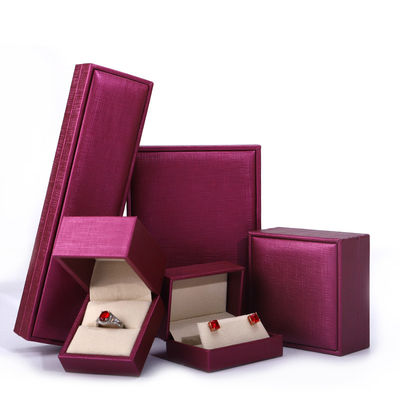 China Manufacturing Wholesale Luxury Jewelry Box packaging Custom high end Necklace Bracelet Earring Ring Packaging rose Red Pu Leather Jewelry Box z logo