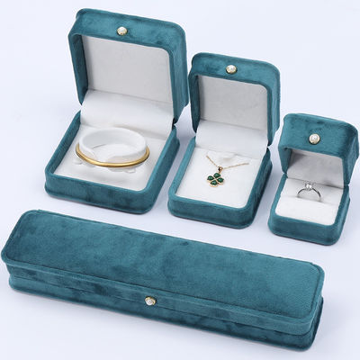 kupować Deluxe Peacock Green Soft Velvet Jewelry Packaging Box Set z ozdobami perłowymi online manufacture