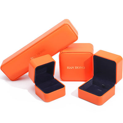 Warto-stamping Smooth Faux Leather Jewelry Box Packaging Set Soft Velvet Lining