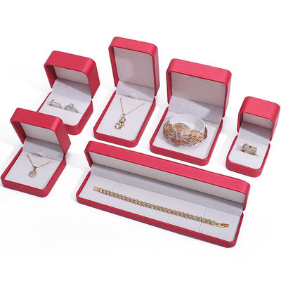 Noble Red PU Leather Luxury Jewelry Packaging Box Set z miękką aksamitną podszewką