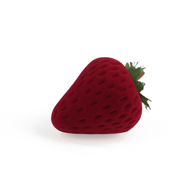 Personalized hign quality strawberry red velvet jewelry box for ring (spersonalizowany pudełko biżuterii z czerwonego aksamitku)