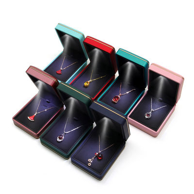 Opakowanie biżuterii ze światłem Hanhong Custom Logo Silk Screen Print Luxury LED Storage Box