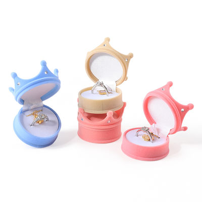 spersonalizowane wysokiej klasy aksamitne pudełko na pierścionek z klapką do pakowania biżuterii na prezenty świąteczne